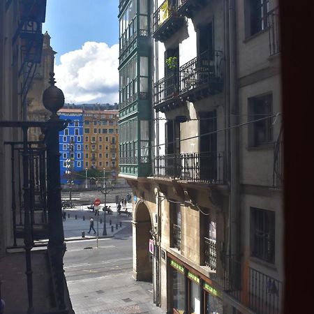 Familias Y Grupos - Muy Buena Ubicacion - Bilbao Apartment Ngoại thất bức ảnh