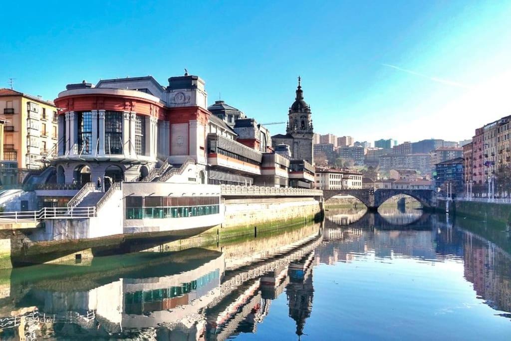 Familias Y Grupos - Muy Buena Ubicacion - Bilbao Apartment Ngoại thất bức ảnh