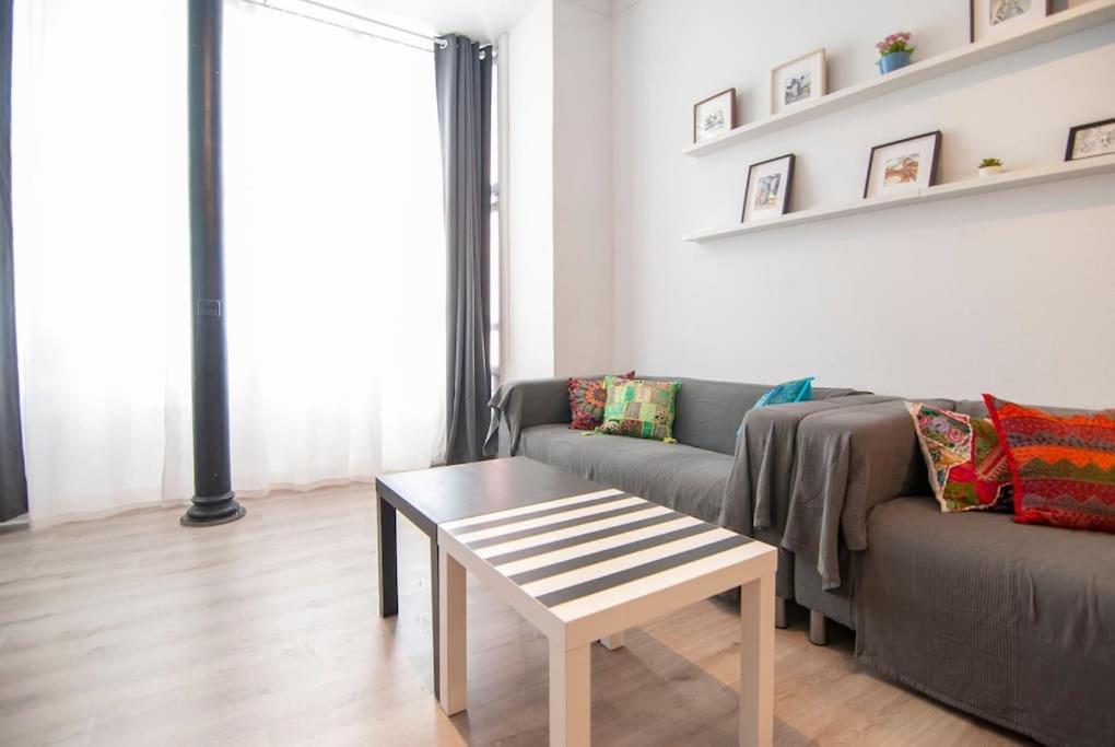 Familias Y Grupos - Muy Buena Ubicacion - Bilbao Apartment Ngoại thất bức ảnh